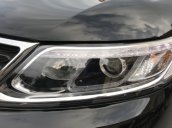 Bán xe cũ Kia Sorento 2.0 AT năm 2016, màu đen, 766tr