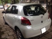 Bán xe Toyota Yaris đời 2010, màu trắng ngọc trai, nhập khẩu