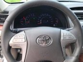 Bán xe cũ Toyota Camry đời 2010, màu bạc số tự động, giá 675tr