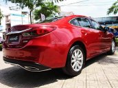 Bán ô tô Mazda 6 2.0L năm 2017, màu đỏ