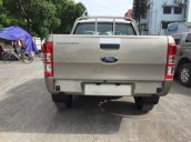 Cần bán Ford Ranger XL 4x4 MT đời 2017, màu vàng, giá chỉ 580 triệu