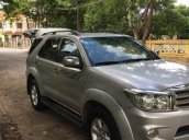 Cần bán xe Toyota Fortuner sản xuất 2009, giá 635tr