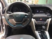 Cần bán xe Hyundai Elantra 1.6 AT đời 2016, màu trắng