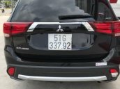 Cần bán Mitsubishi Outlander CVT đời 2017, màu đen, nhập khẩu