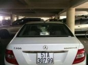 Cần bán xe Mercedes C200 đời 2009, màu trắng