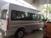 Cần bán xe Ford Transit đời 2017, màu bạc giá cạnh tranh