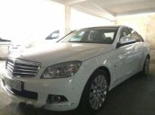 Cần bán xe Mercedes C200 đời 2009, màu trắng