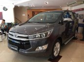 Bán Toyota Innova 2.0 E đời 2017, màu xám giá cạnh tranh