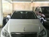 Cần bán xe Mercedes C200 đời 2009, màu trắng