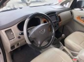 Chính chủ bán xe Toyota Innova đời 2011, màu bạc