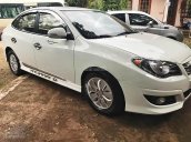 Bán xe Hyundai Avante sản xuất 2011, màu trắng