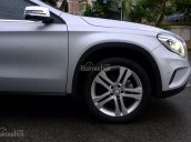 Bán xe Mercedes GLA200 màu bạc 7800km, nhập khẩu, chính hãng