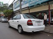 Bán xe cũ Daewoo Nubira đời 2002, màu trắng, giá tốt