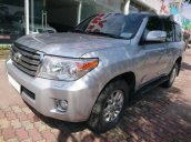 Bán Toyota Land Cruiser V8 đời 2015, màu bạc, nhập khẩu nguyên chiếc