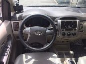 Bán Toyota Innova G sản xuất 2014, màu bạc số tự động, giá tốt