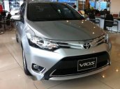 Bán xe Toyota Vios 1.5E MT năm 2017, màu bạc