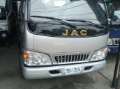 Bán xe tải Jac 2T5, thích hợp chở hàng quá tải, trả góp 90%