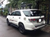 Cần bán gấp Toyota Fortuner năm 2016, màu trắng số sàn