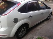 Cần bán gấp Ford Focus đời 2010, màu trắng, 400 triệu