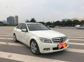 Cần bán xe Mercedes AT đời 2011, xe còn rất đẹp 