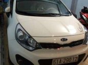 Bán xe Kia Rio AT đời 2012, màu trắng chính chủ