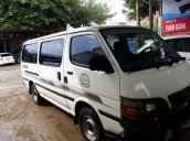 Cần bán xe Toyota Hiace đời 2002, màu trắng giá cạnh tranh