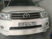 Cần bán xe Toyota Fortuner đời 2011, màu trắng