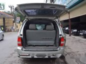 Cần bán gấp Kia Carnival AT đời 2009 chính chủ