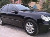 Cần bán Mercedes C200 sản xuất 2002, màu đen số sàn