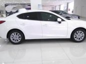 Bán xe Mazda 3 Facelift đời 2017, màu trắng, giá chỉ 680 triệu