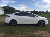 Bán ô tô Kia Cerato 1.6AT sản xuất 2016, màu trắng, giá 612tr