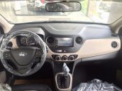 Bán xe Hyundai Grand i10 1.2AT đời 2017, màu bạc