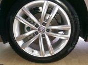 Bán ô tô Volkswagen Passat GP đời 2017, nhập khẩu nguyên chiếc