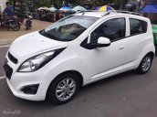 Bán ô tô Chevrolet Spark đời 2014, màu trắng chính chủ