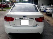 Cần bán xe Kia Forte SLI 1.6 AT năm 2009, màu trắng, giá ưu đãi