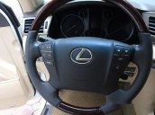 Bán xe cũ Lexus LX 570 2014, màu trắng, nhập khẩu nguyên chiếc như mới