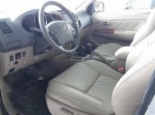 Bán xe Toyota Fortuner V 2.7AT 4x4 đời 2010, màu bạc