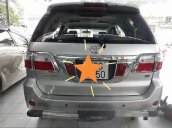 Bán xe Toyota Fortuner V 2.7AT 4x4 đời 2010, màu bạc