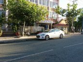 Giá xe Hyundai Elantra bản 1.6 AT màu trắng, xe mới 100%, cam kết giá tốt nhất thị trường, LH Hương: 0902.608.293