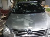 Cần bán Toyota Innova 2.0E sản xuất 2013 xe gia đình