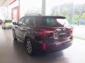 Cần bán Kia Sorento năm 2017, màu đỏ, giá 828tr