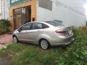 Cần bán lại xe Ford Fiesta 2013, màu bạc đã đi 37.000km, giá tốt