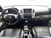 Bán Mitsubishi Pajero 3.0 năm 2013, màu trắng, nhập khẩu