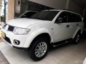 Bán Mitsubishi Pajero 3.0 năm 2013, màu trắng, nhập khẩu