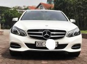 Bán xe Mercedes E200 năm 2015, màu trắng