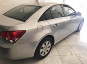 Cần bán lại xe Chevrolet Cruze đời 2010, màu bạc, giá chỉ 335 triệu