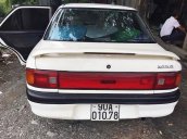 Bán xe Mazda 323 đời 1995, màu trắng, nhập khẩu nguyên chiếc, giá tốt