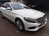 Bán xe Mercedes Exclusive 2015, màu trắng chính chủ