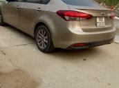 Cần bán gấp Kia Cerato đời 2017 số sàn, giá chỉ 650 triệu