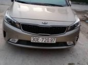 Cần bán gấp Kia Cerato đời 2017 số sàn, giá chỉ 650 triệu